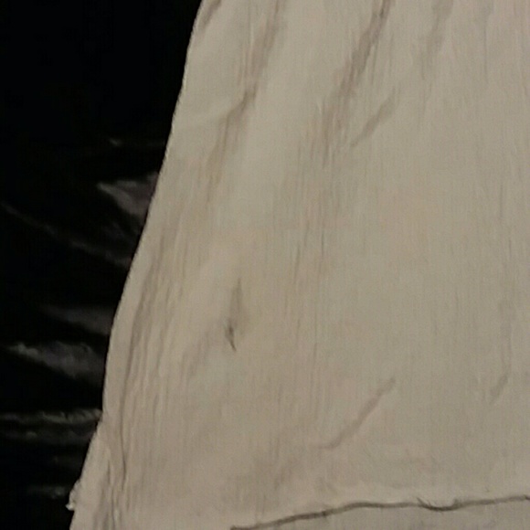 Women's top not sure but does look antique - Picture 2 of 5